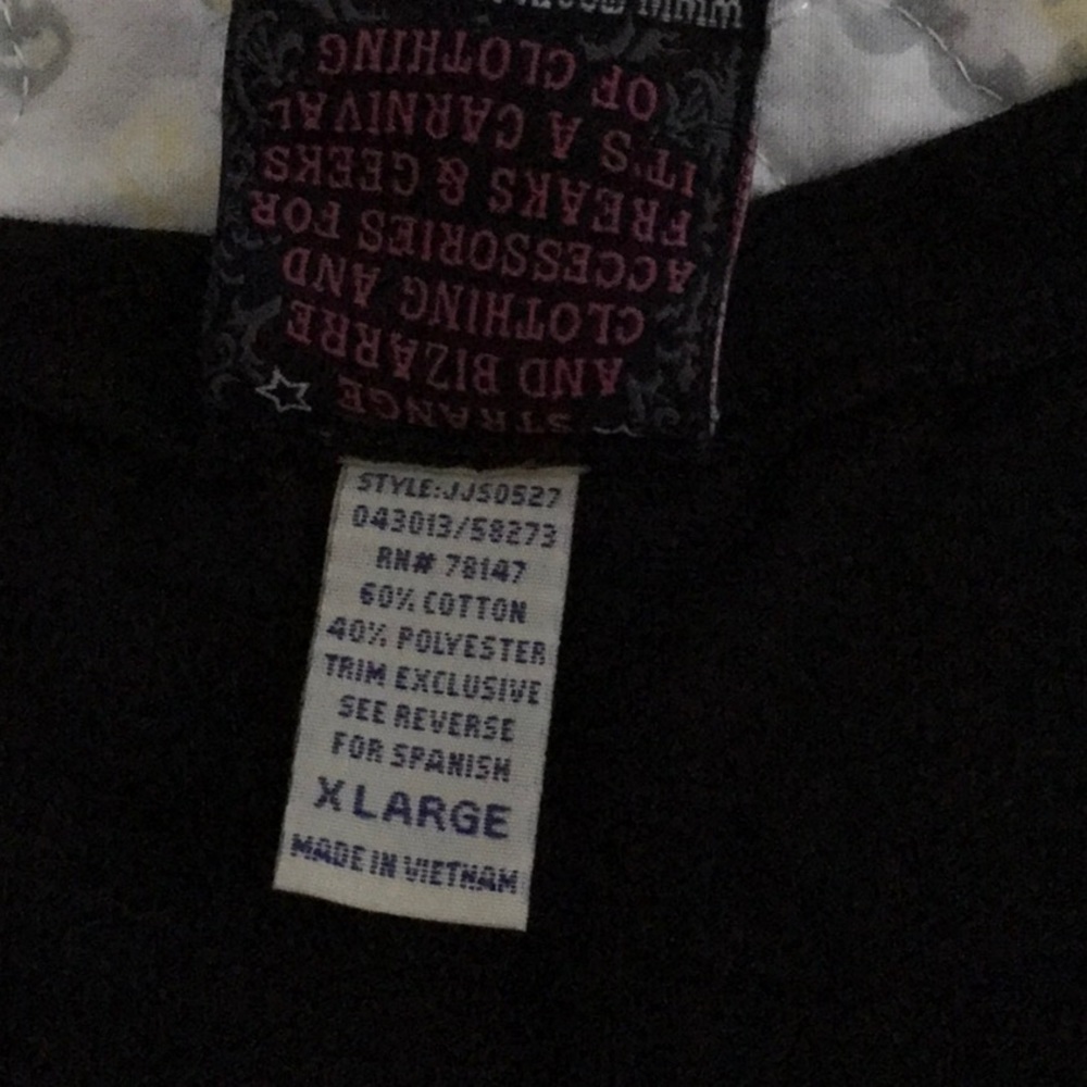 Goth tee - Picture 5 of 7